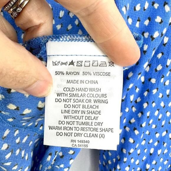 Rolla’s Delilah Floral Wrap Top in French Blue Women’s Size Medium - Picture 9 of 9